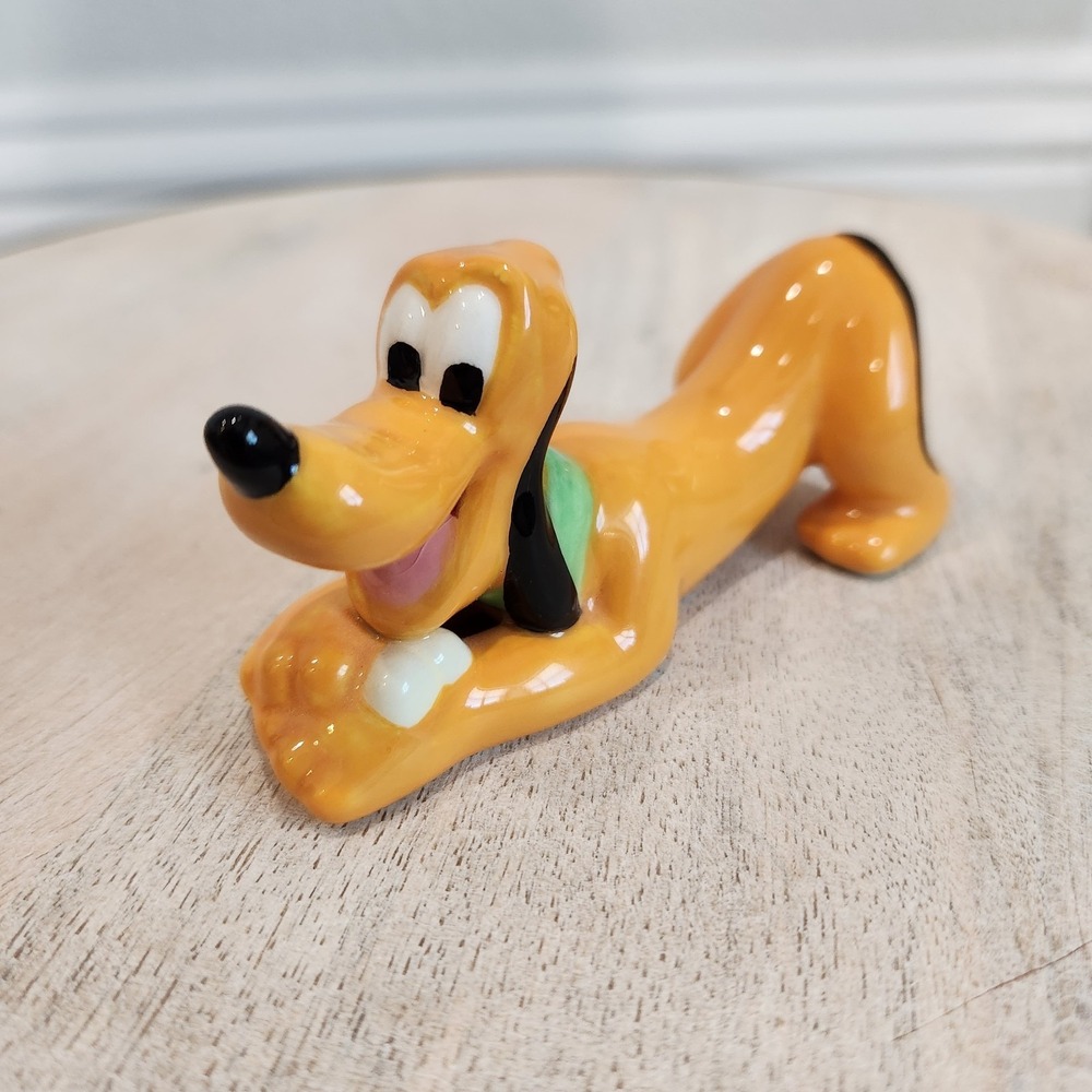 Vintage RARE Walt Disney Yellow Pluto Dog Happy With Bone Ceramic Figurine Gift‎